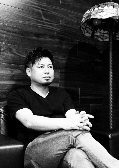 ディレクター 錦見 光人 Nishikimi Mitsuhito