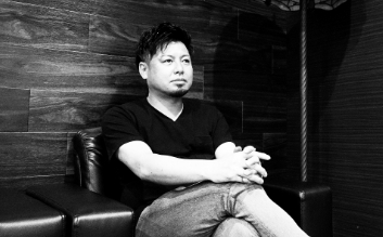 ディレクター 錦見 光人 Nishikimi Mitsuhito